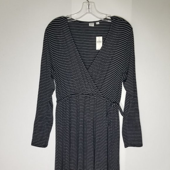 GAP Maternity Womens Sz M Long Sleeve Dress Faux Wrap Black White Striped V-Neck - Picture 3 of 10